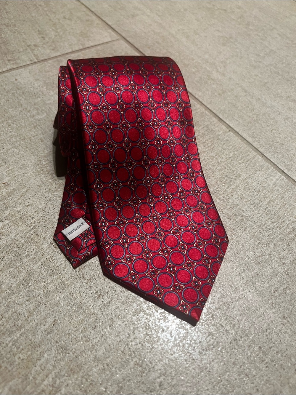 Bloomingdale's Red Patterned Silk Tie